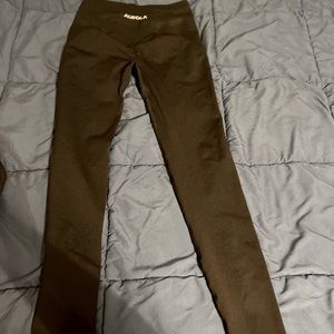 BRAND NEW Aurola legging BLACK